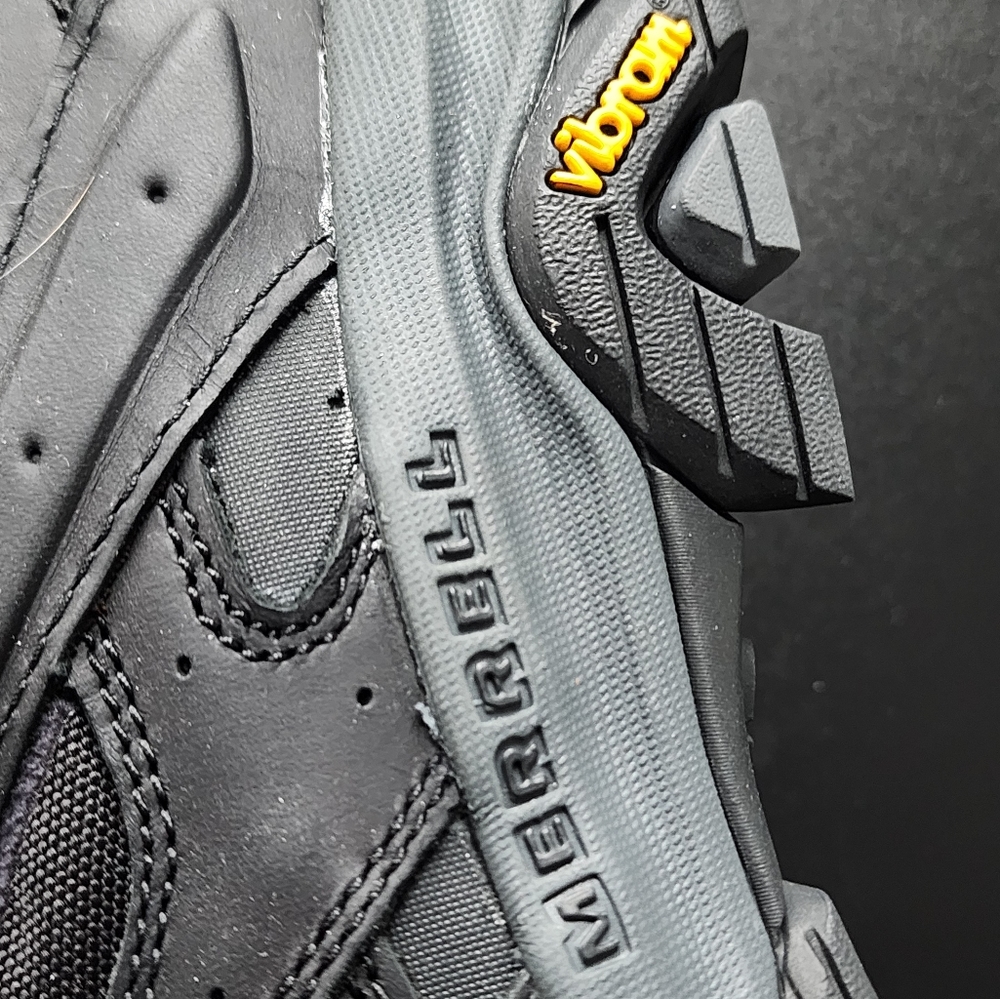 Merrell Men's Dark Gray and Black Trail Boots - Picture 2 of 13